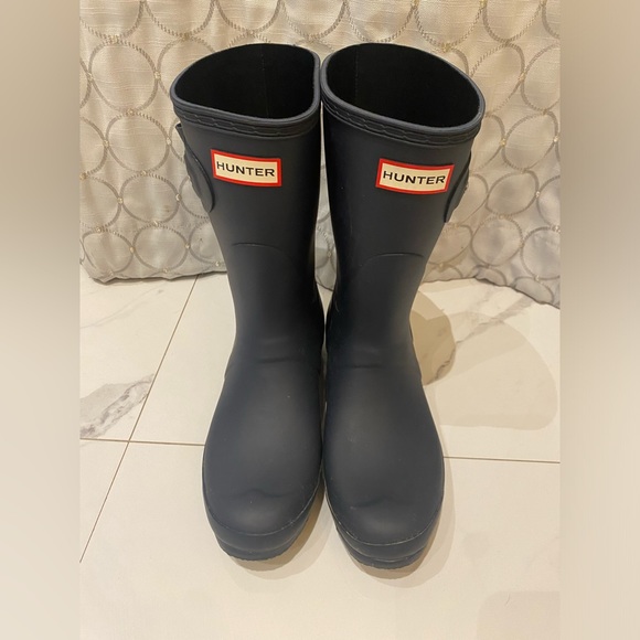 Hunter original short rain boots, size 9, navy blue - Picture 1 of 7